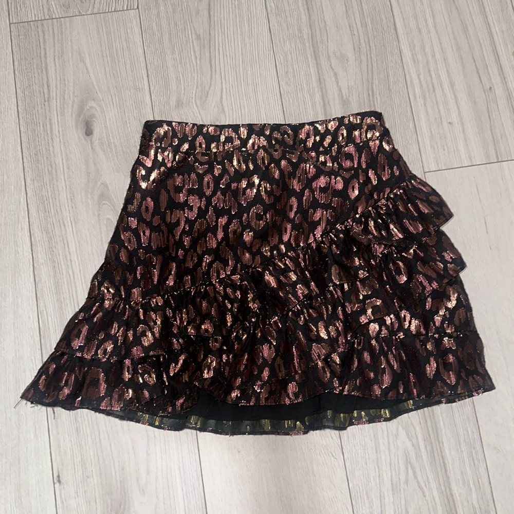 DO+BE metallic animal print skirt. Size M
